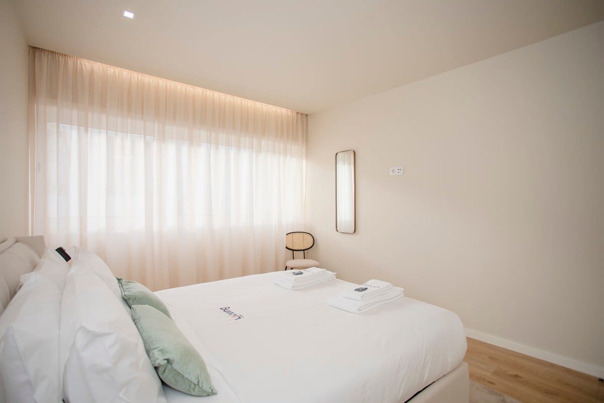 Liiiving in Porto - Uptown Pearl Apartment β Porto, Porto β vacation rental