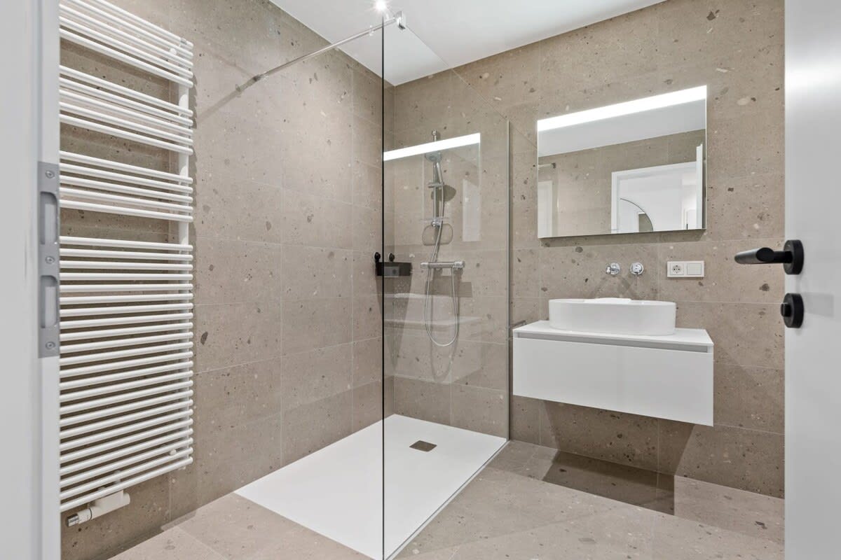 Refresh and rejuvenate in a bathroom that marries style with modern function.
