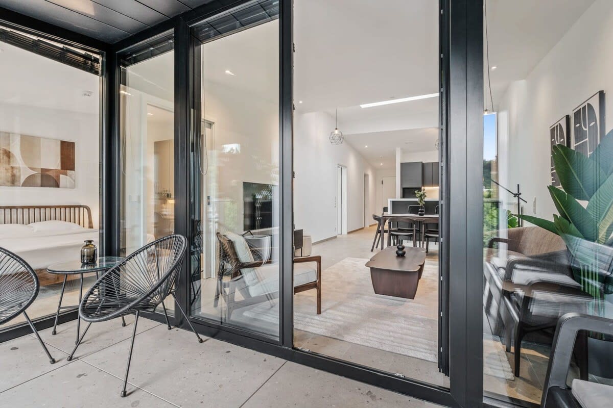 Seamless indoor-outdoor living for an immersive experience in comfort.