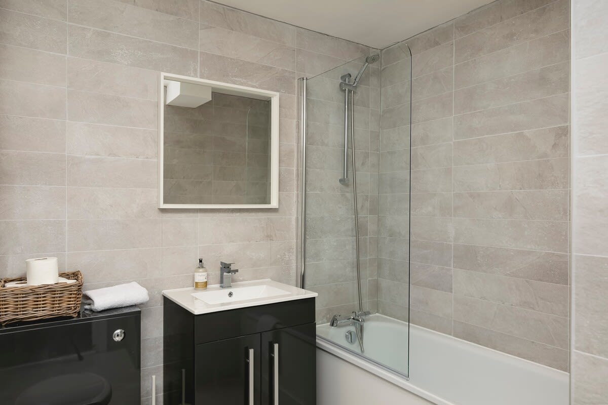 Free Parking & Dog Friendly | Brighton Retreat in Donkey Mews 3 BN3 1AW - Property image 5 - VivreStays