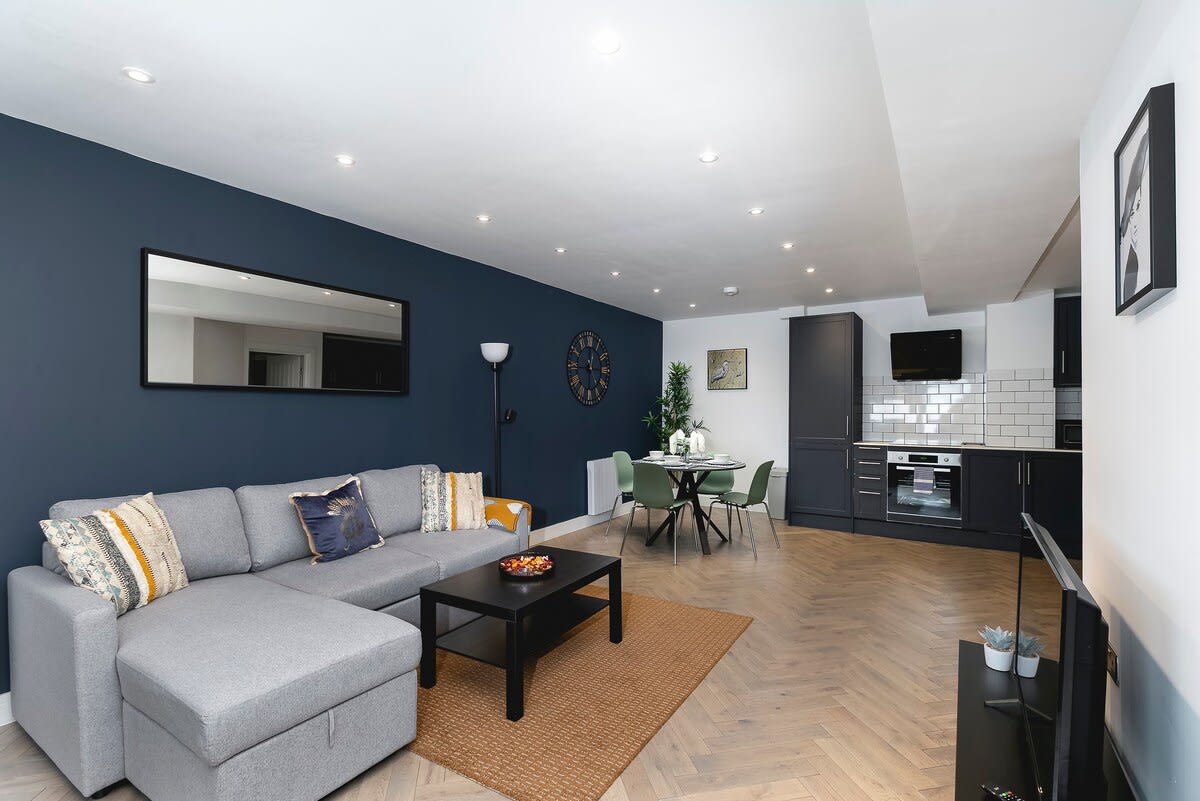 Free Parking & Dog Friendly | Brighton Retreat in Donkey Mews 3 BN3 1AW - Property image 7 - VivreStays