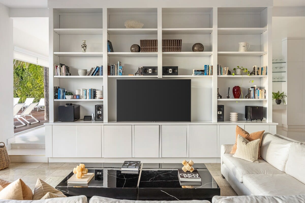 Crest Estate by Stay Awhile Villas