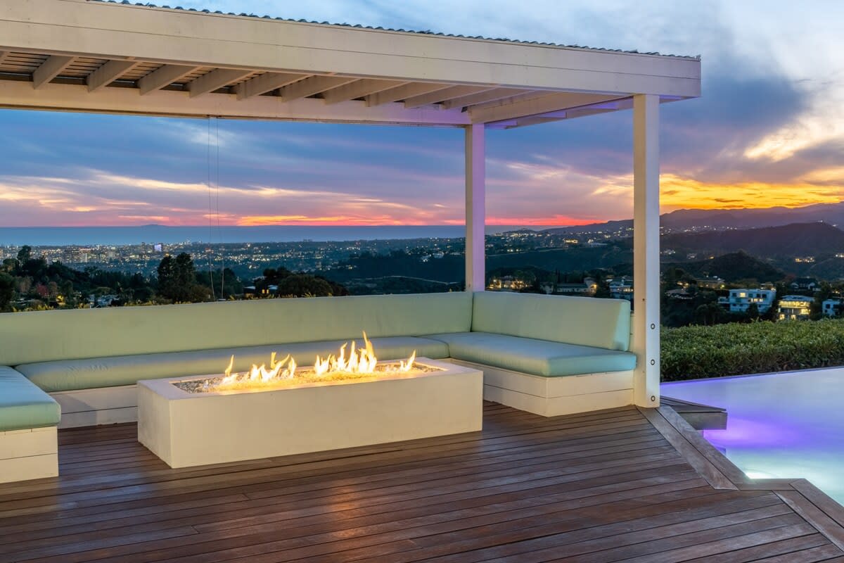 Crest Estate by Stay Awhile Villas