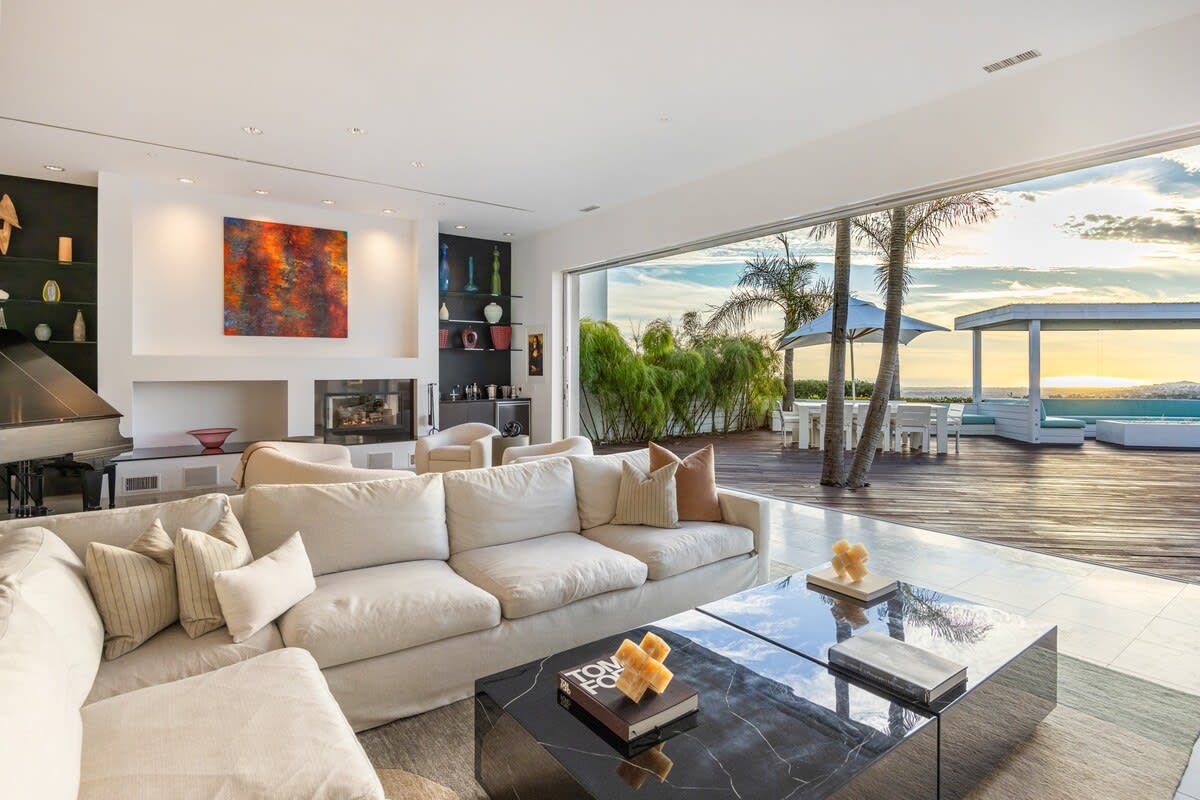 Crest Estate by Stay Awhile Villas