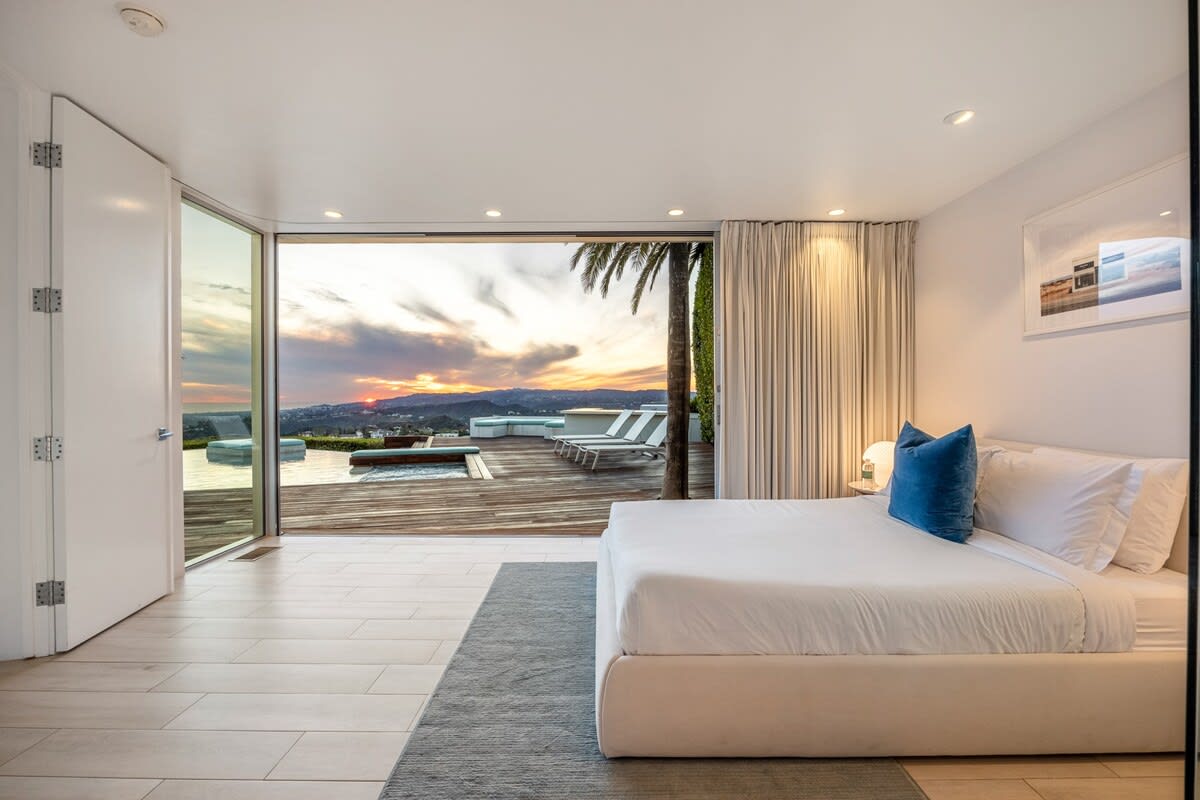 Crest Estate by Stay Awhile Villas