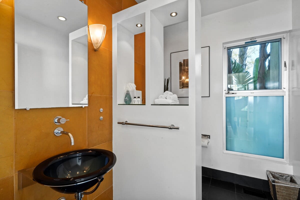 The guest bathroom is designed for ultimate comfort and convenience, ensuring a pleasant experience throughout your visit.
