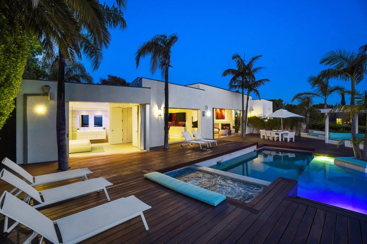 Embrace tranquility in the night jacuzzi, just outside the bedroom, offering a soothing and private escape.