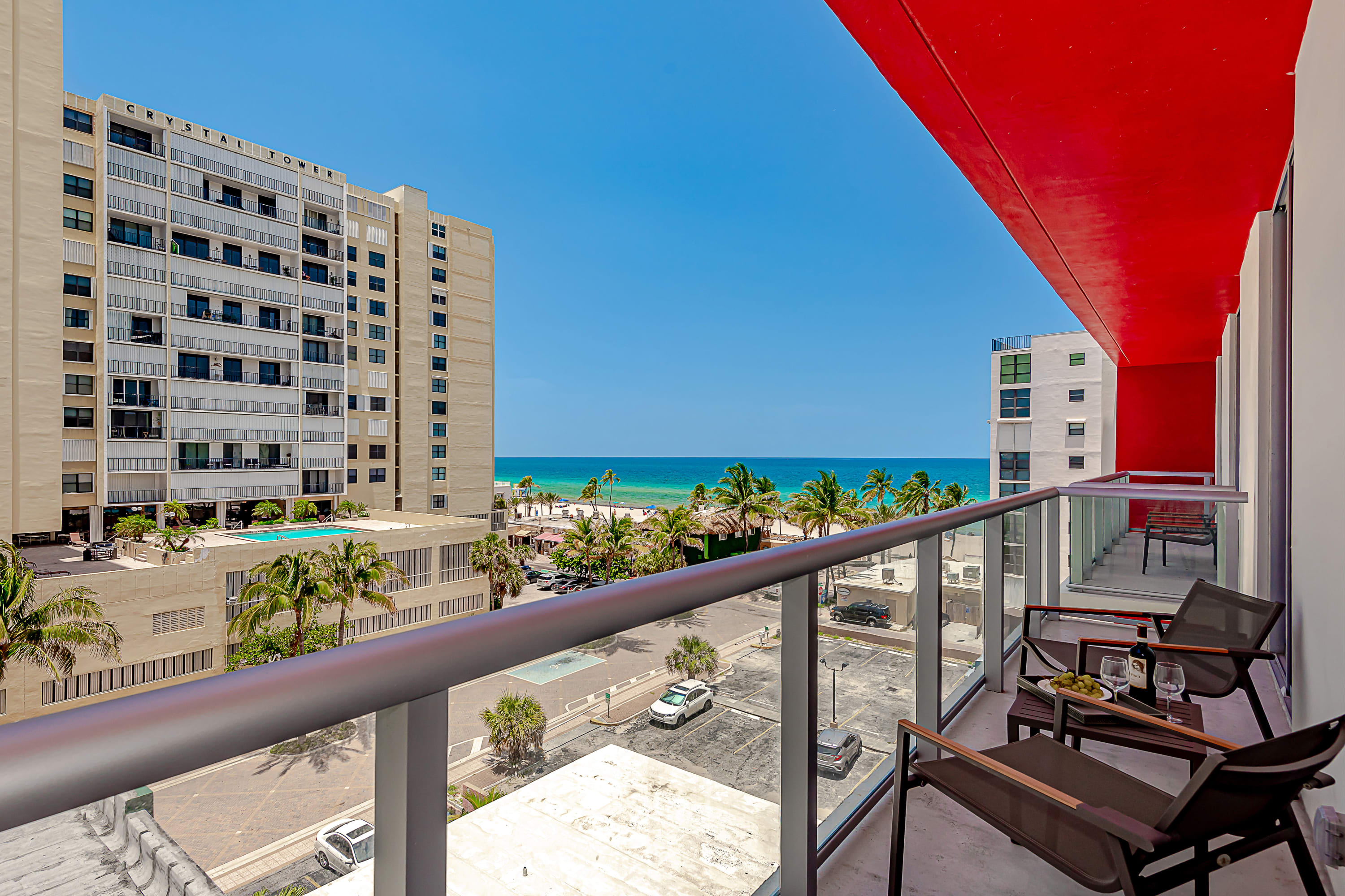 Hollywood Beach Rooftop Pool Balcony - Picture 1