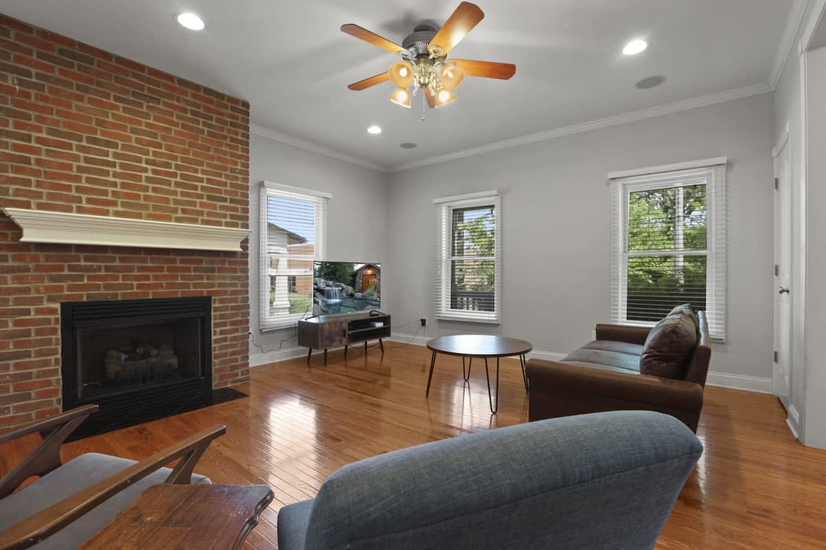 The Victorian Vacation Home 3BD/3.5BA
