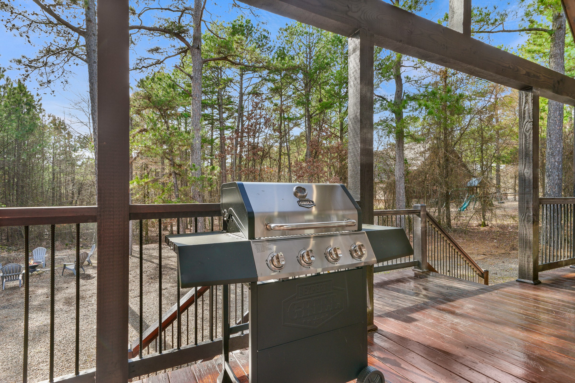 Sundance Lodge! Secluded! Hot Tub-Firepit-Playset!