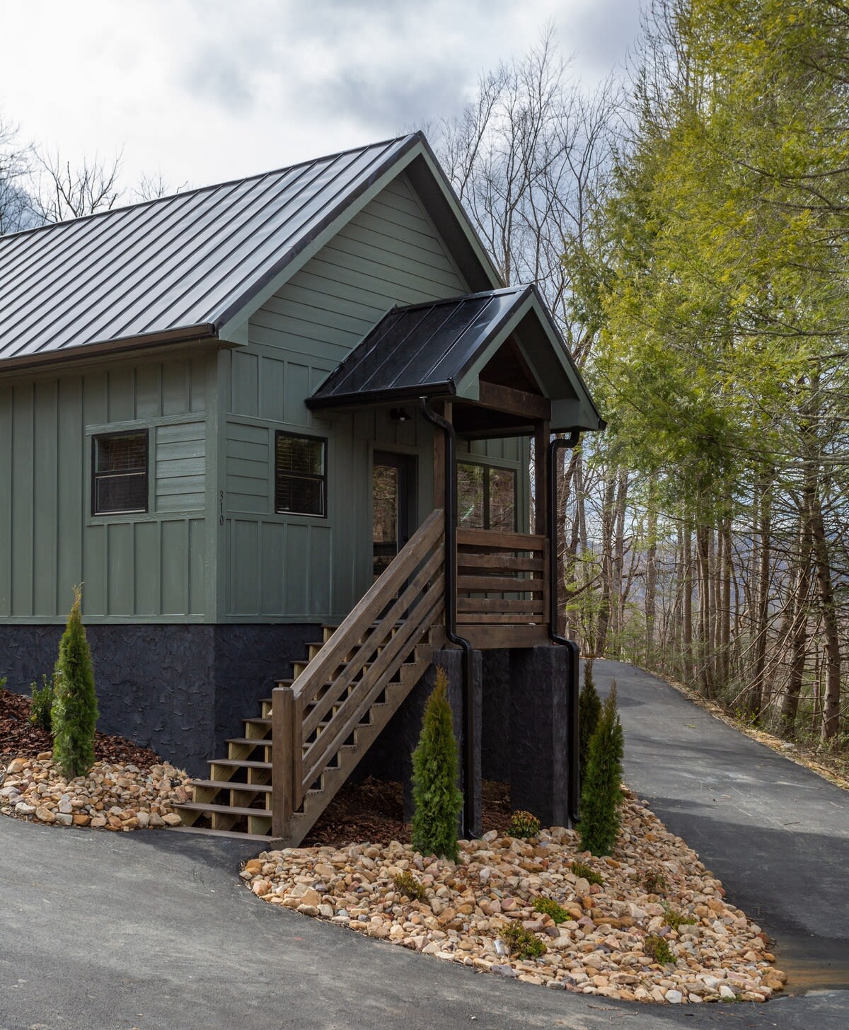 Brand New/1.4Miles2DowntownGatlinburg/Hot Tub — Gatlinburg, TN — vacation rental