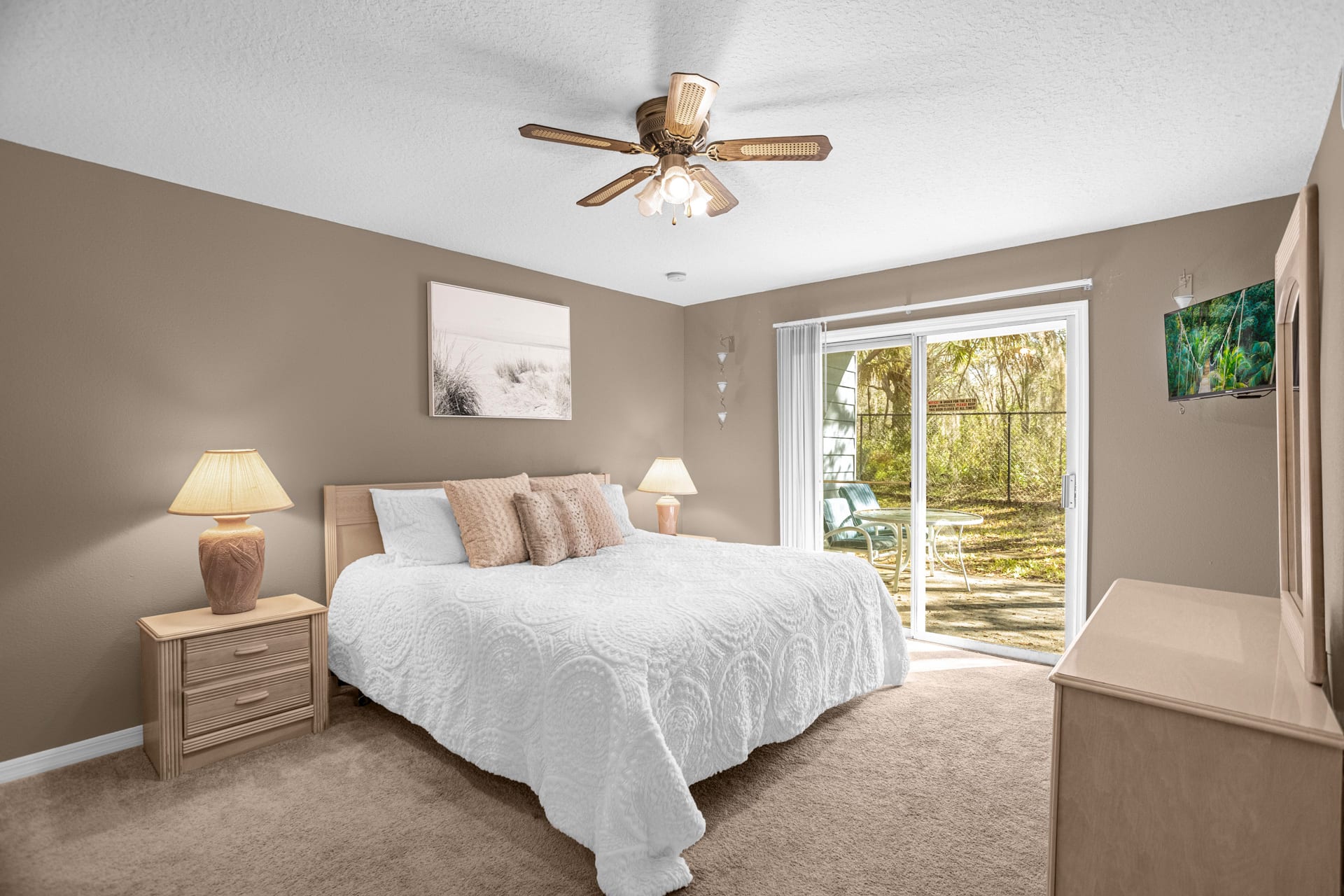 Lots of Natural LIght