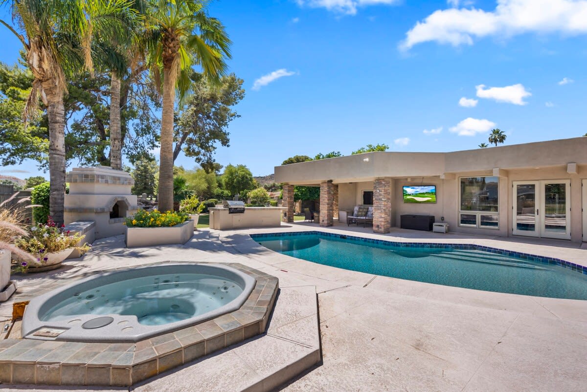 Caddy Shack - Lux Pool A+ Golf Views Prime Spot! — Phoenix, AZ — vacation rental