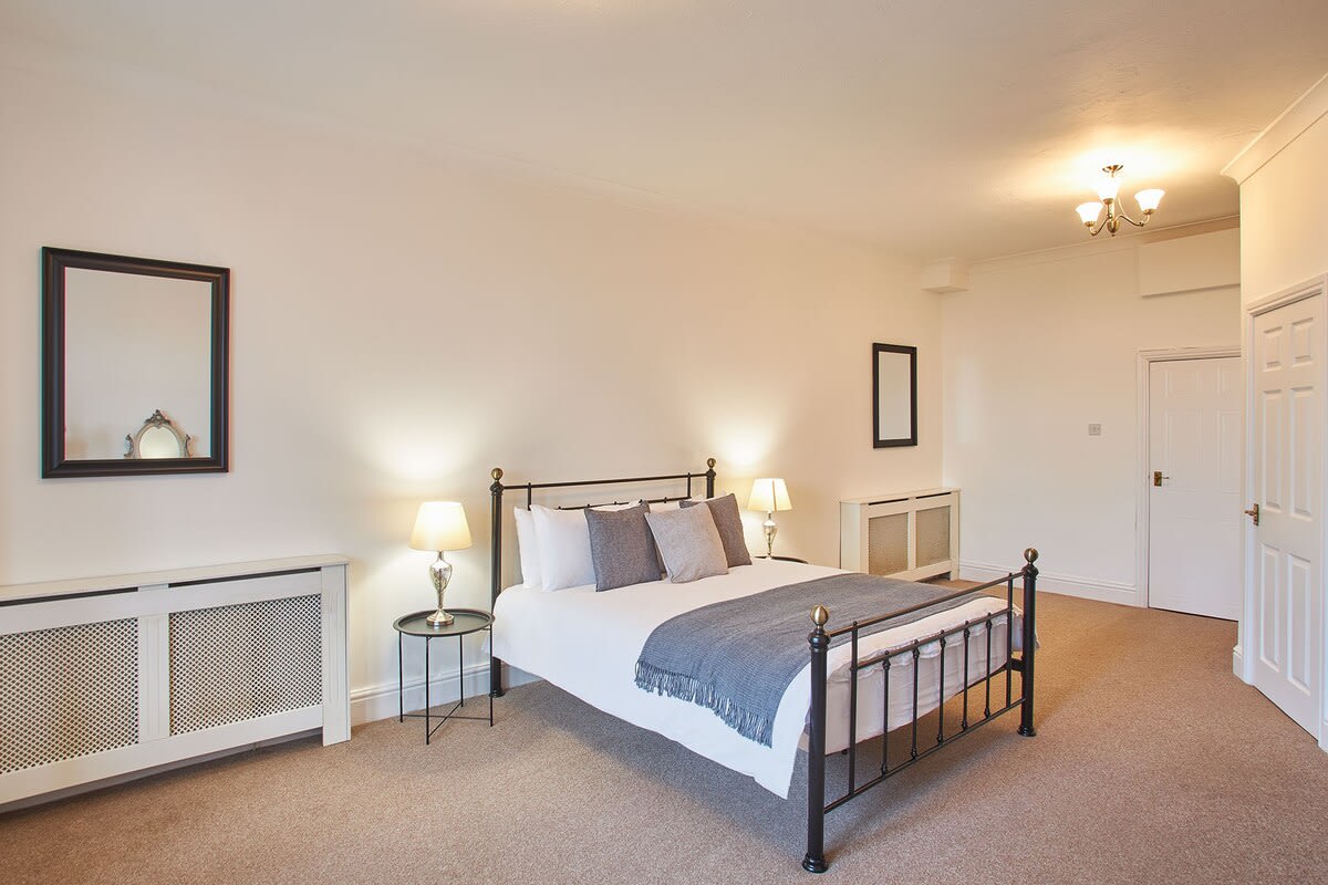 Regency Mansions Apartment - Luxury Places To Stay in Redcar