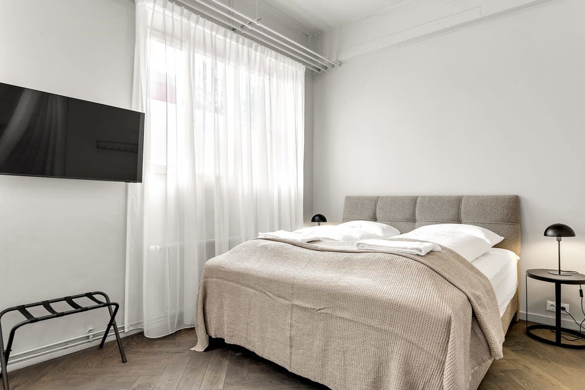 Swan Basement Studio in Downtown — Reykjavík, Capital Region — vacation rental