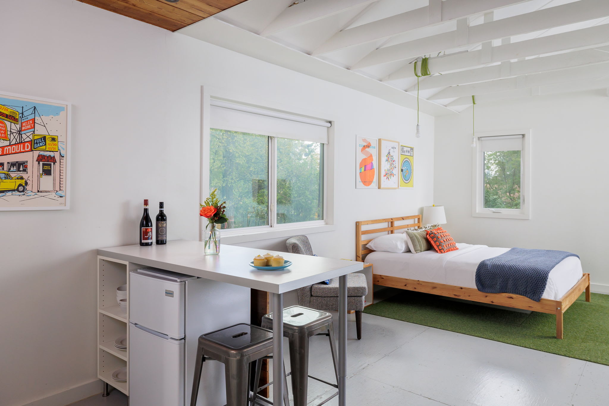 4br, Free Parking, Walk to Food | Pastel Home