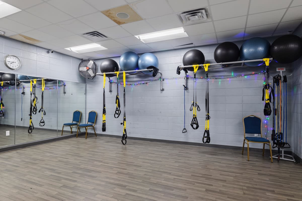 The Landing Fitness facility features the latest, top-of-the-line variety of equipment from Hammer Strength and Life Fitness to Rogue equipment and much more.