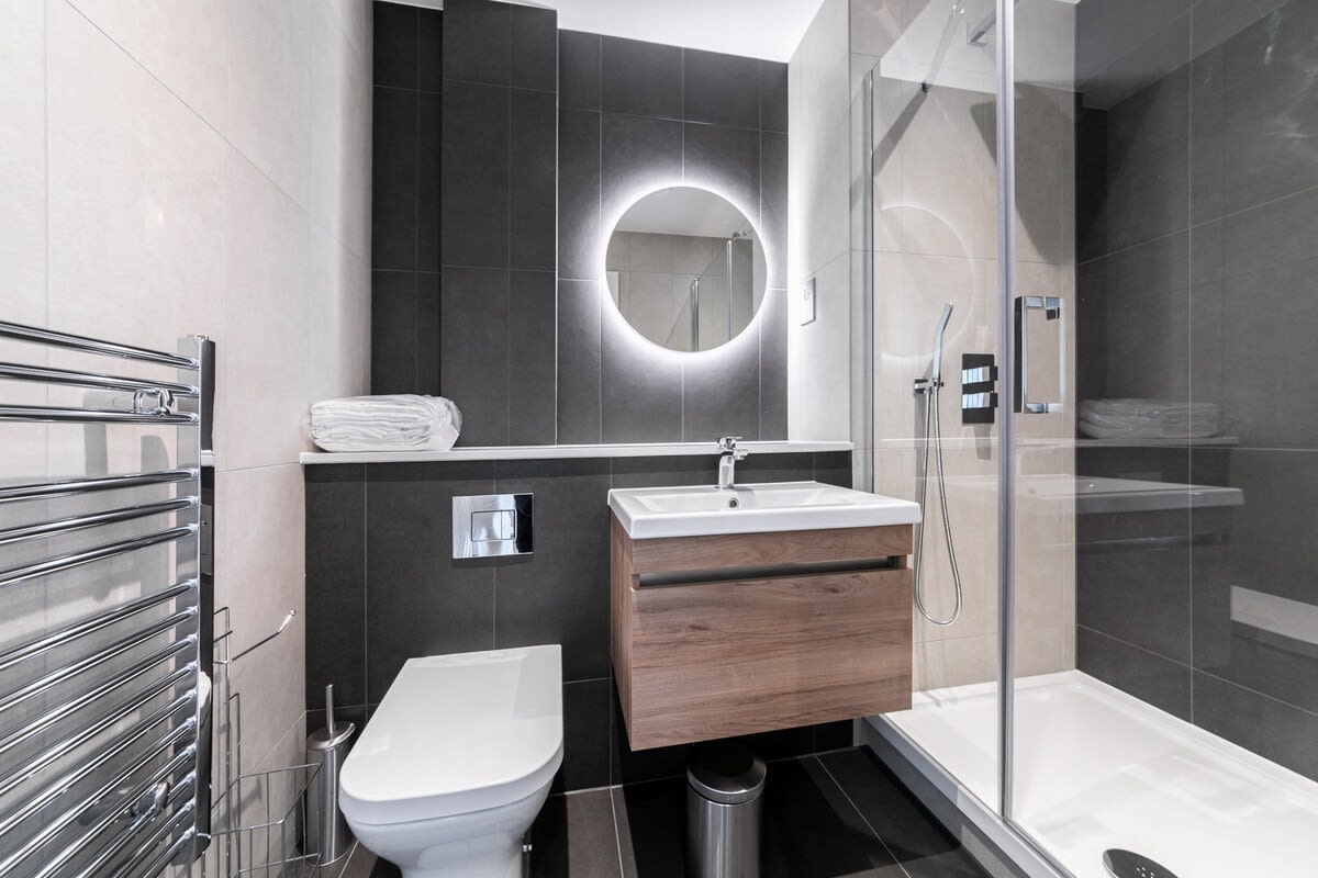 Bright & Modern Studio Apartment in East Grinstead
