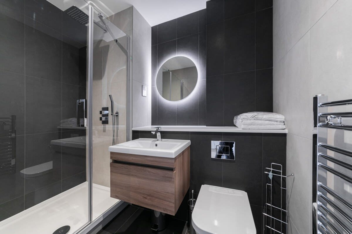 Modern and Bright Studio in Central East Grinstead