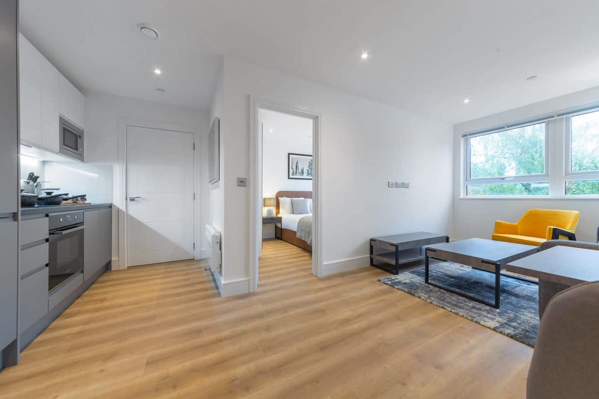 Contemporary 1 Bedroom Apartment in East Grinstead