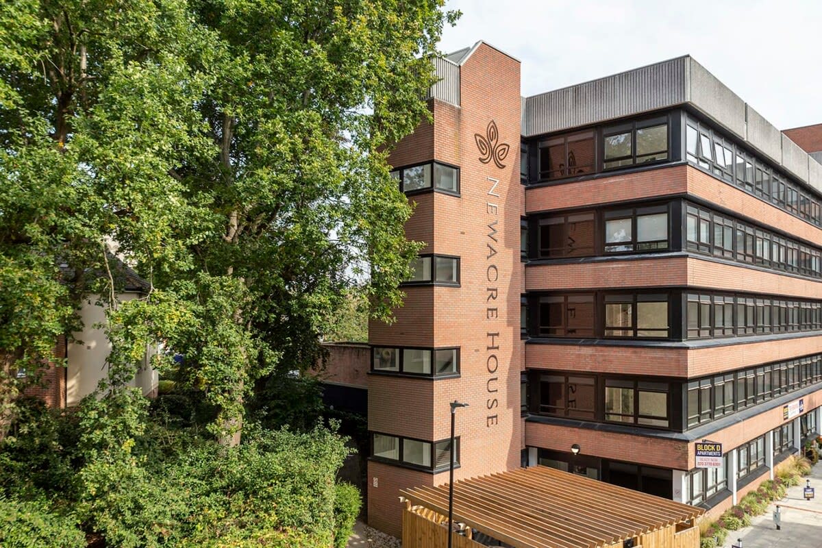 Lovely Spacious Studio in East Grinstead