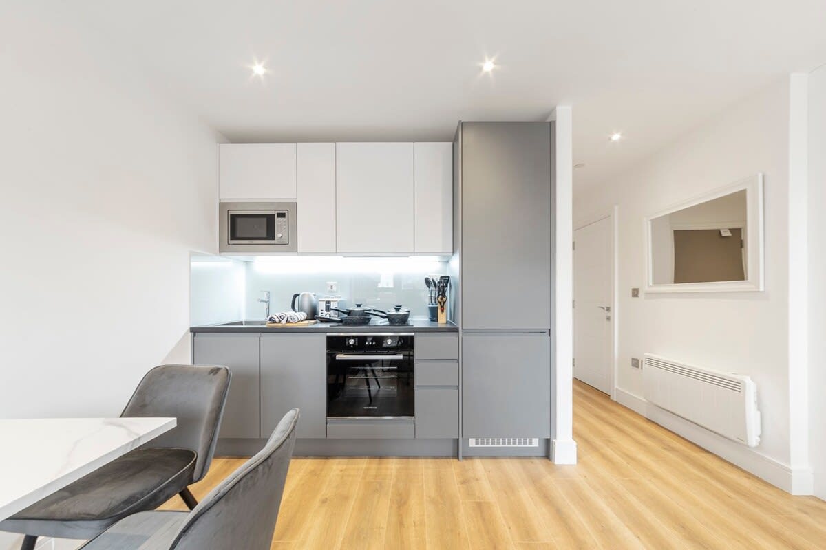 Modern Studio in Central East Grinstead