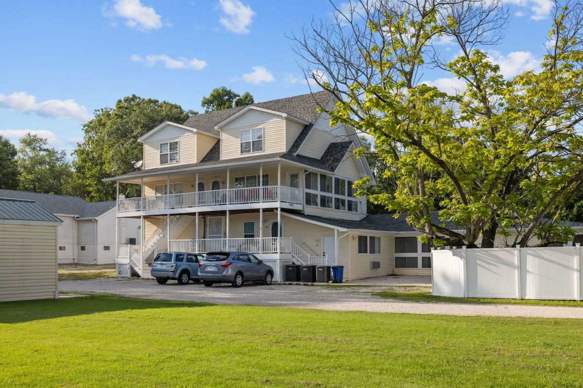 Downtown Kimmswick Studio~Renovated~Prime Location — Imperial, MO — vacation rental
