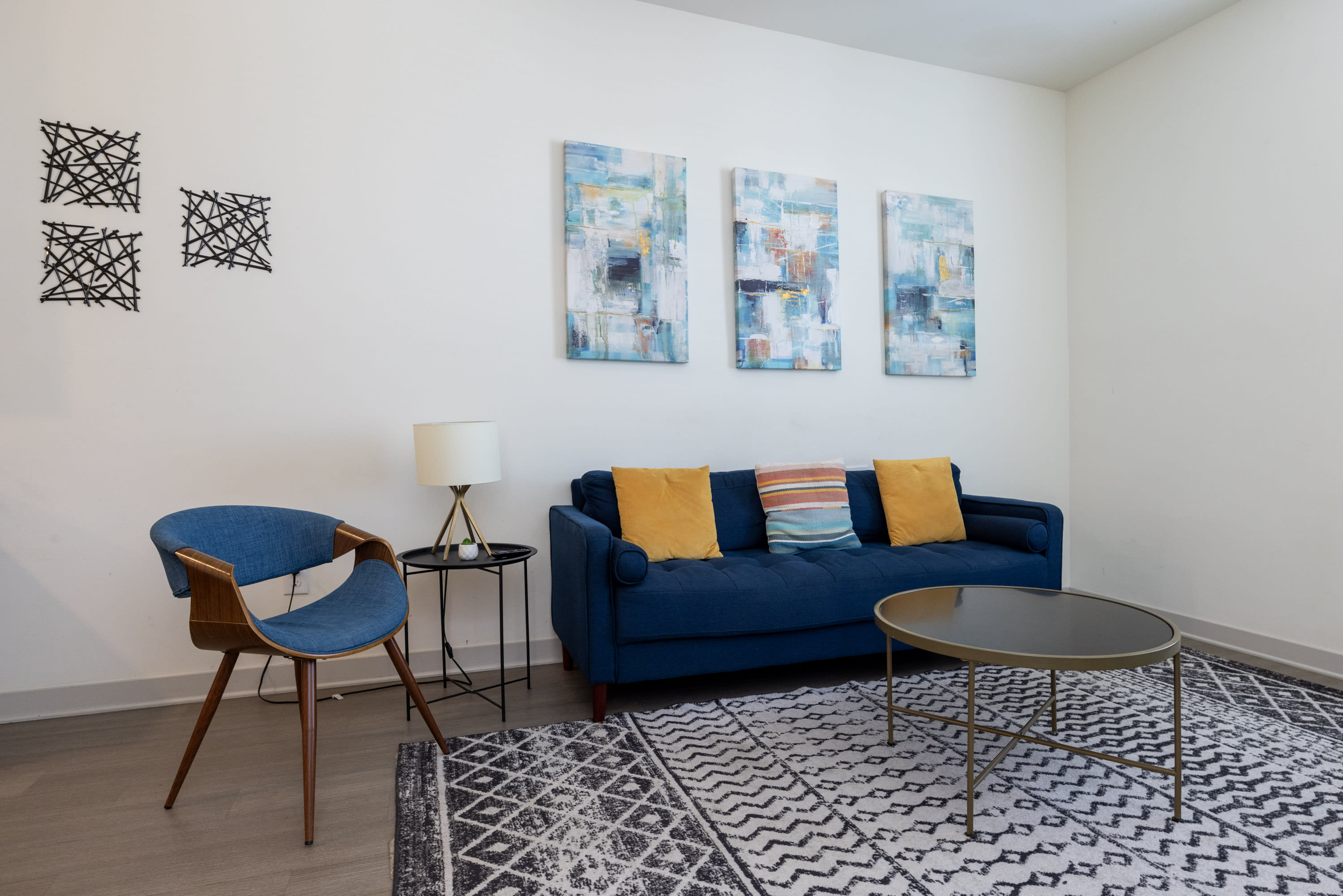 Stunning Nulu 1BR CozySuites in Louisville, KY