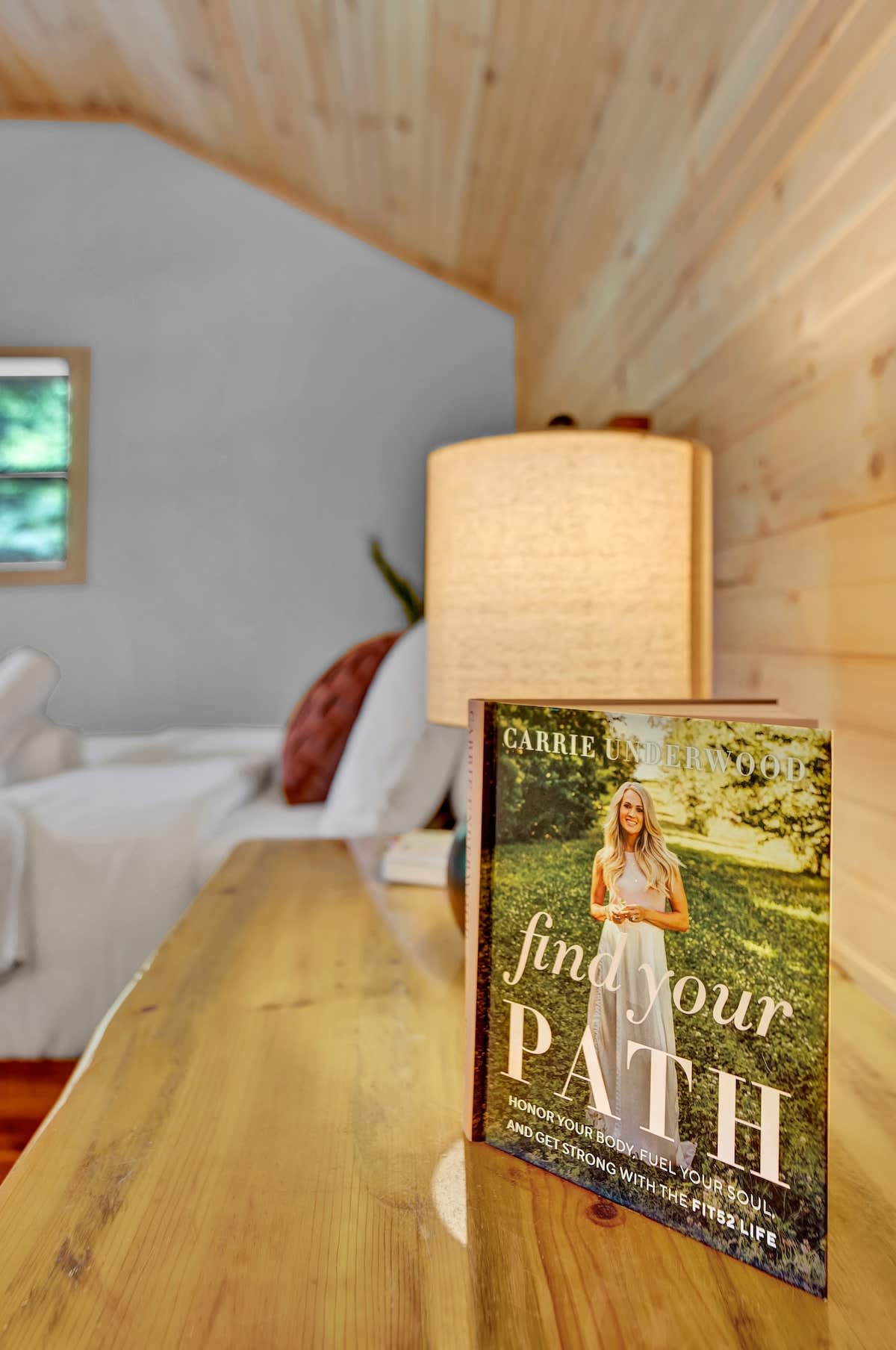 Poconos Cabin | Vaulted Pine | Firepits | Pets OK