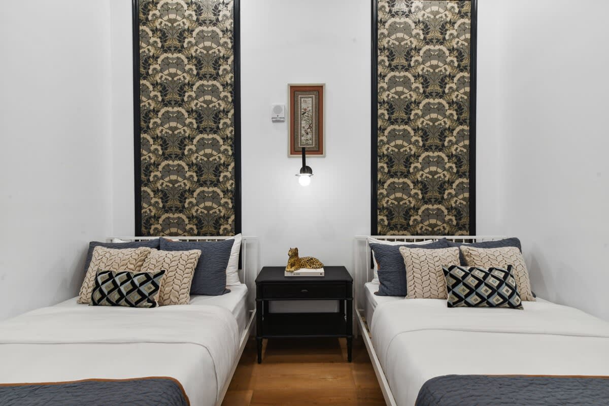 Spacious CBD Hotel Suites | Near French Quarter β New Orleans, LA β vacation rental