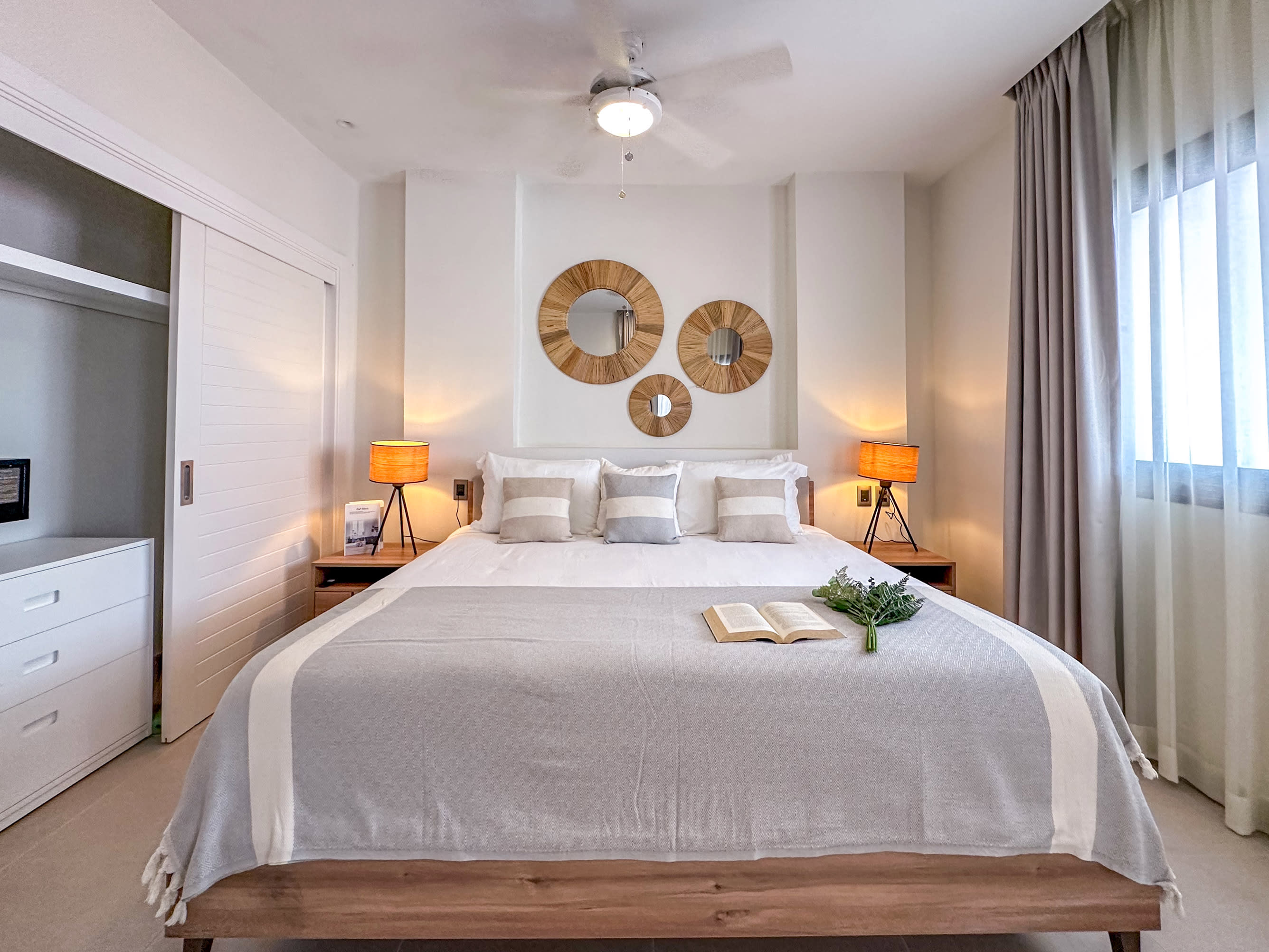 Incredibly Beautiful condo just steps to the beach