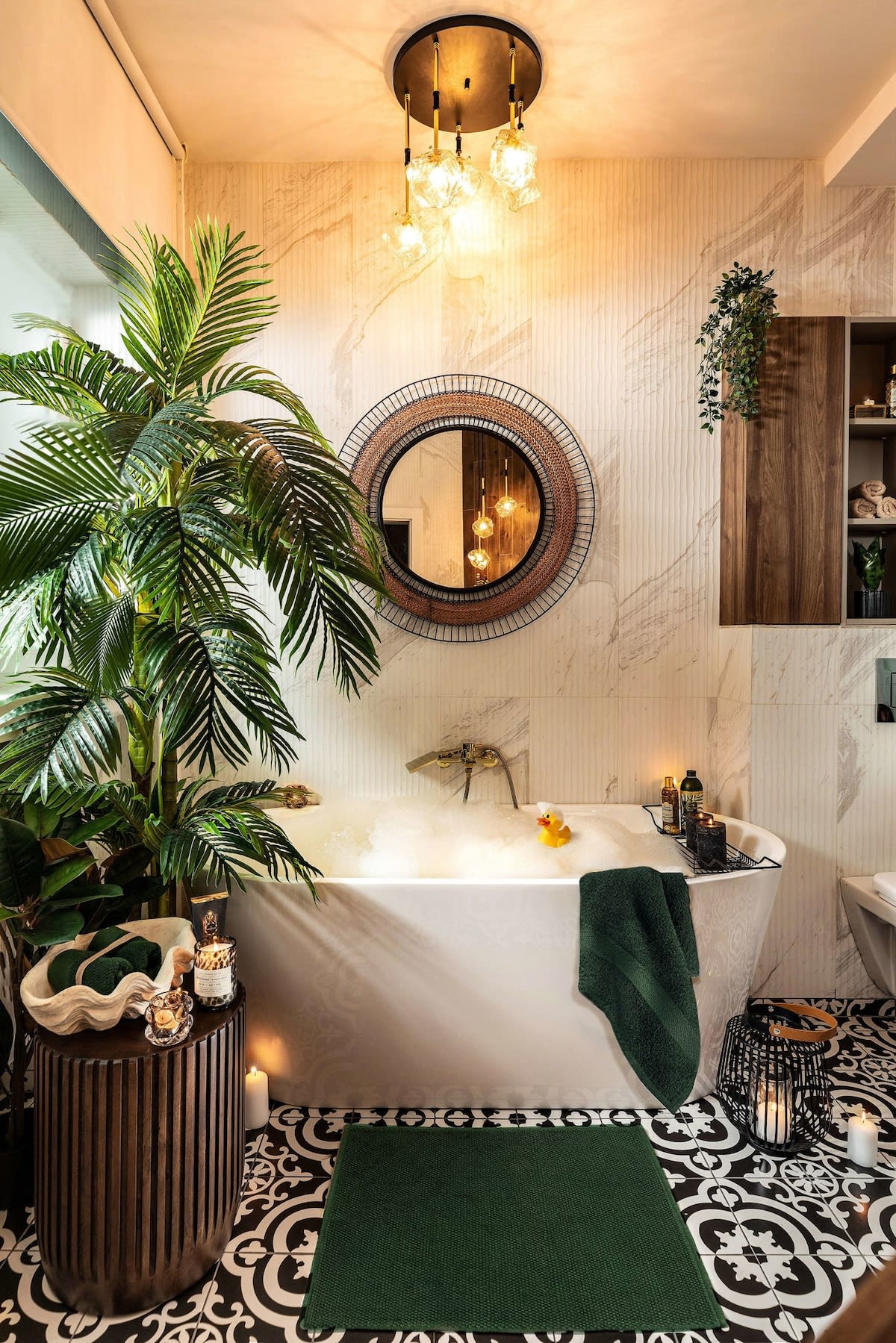 Dive into the visual feast of our bathroom fiesta – a short-term celebration where every tile and towel has a party invite.