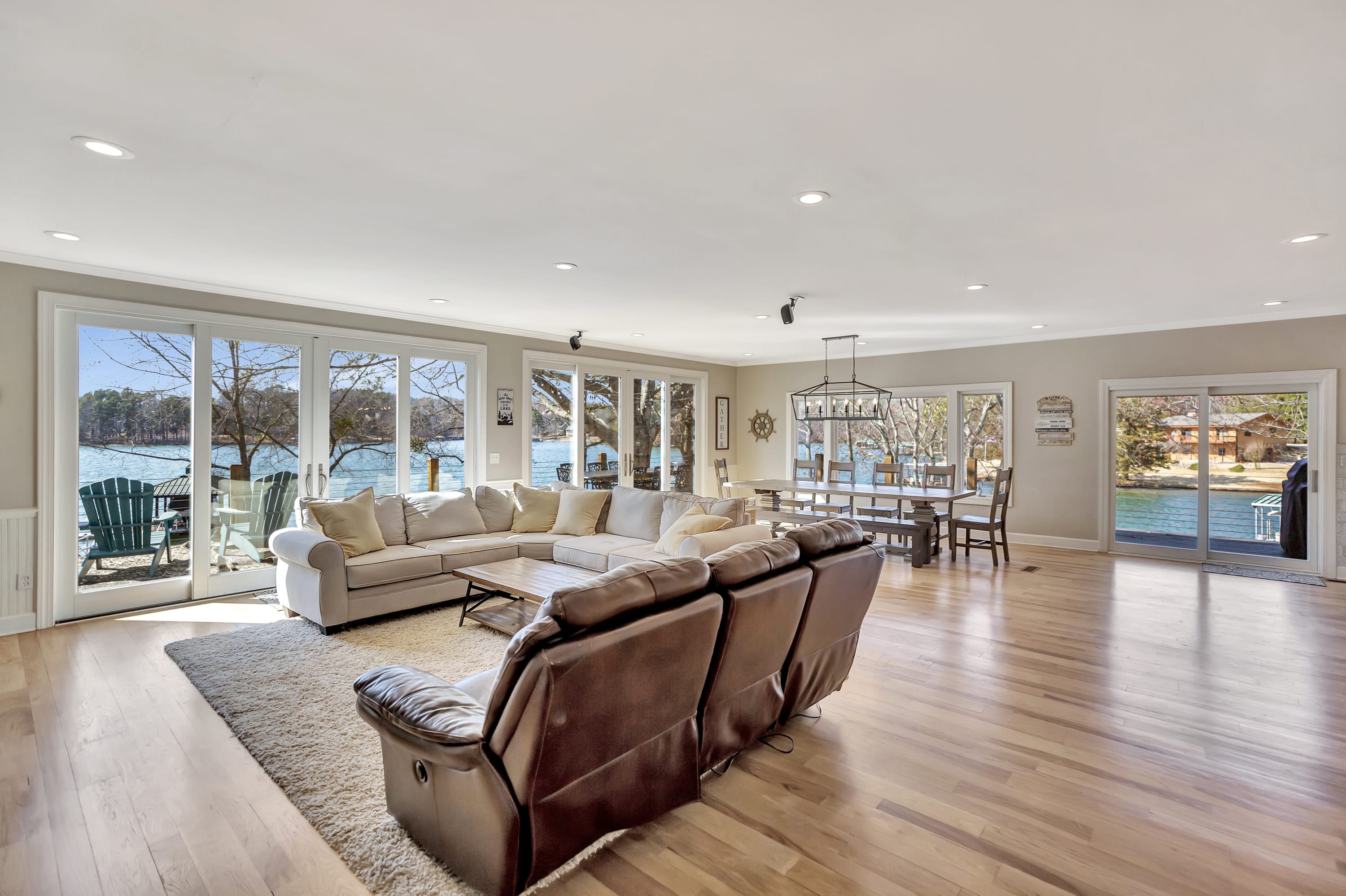 Sunset Ridge Lake Front Retreat 2