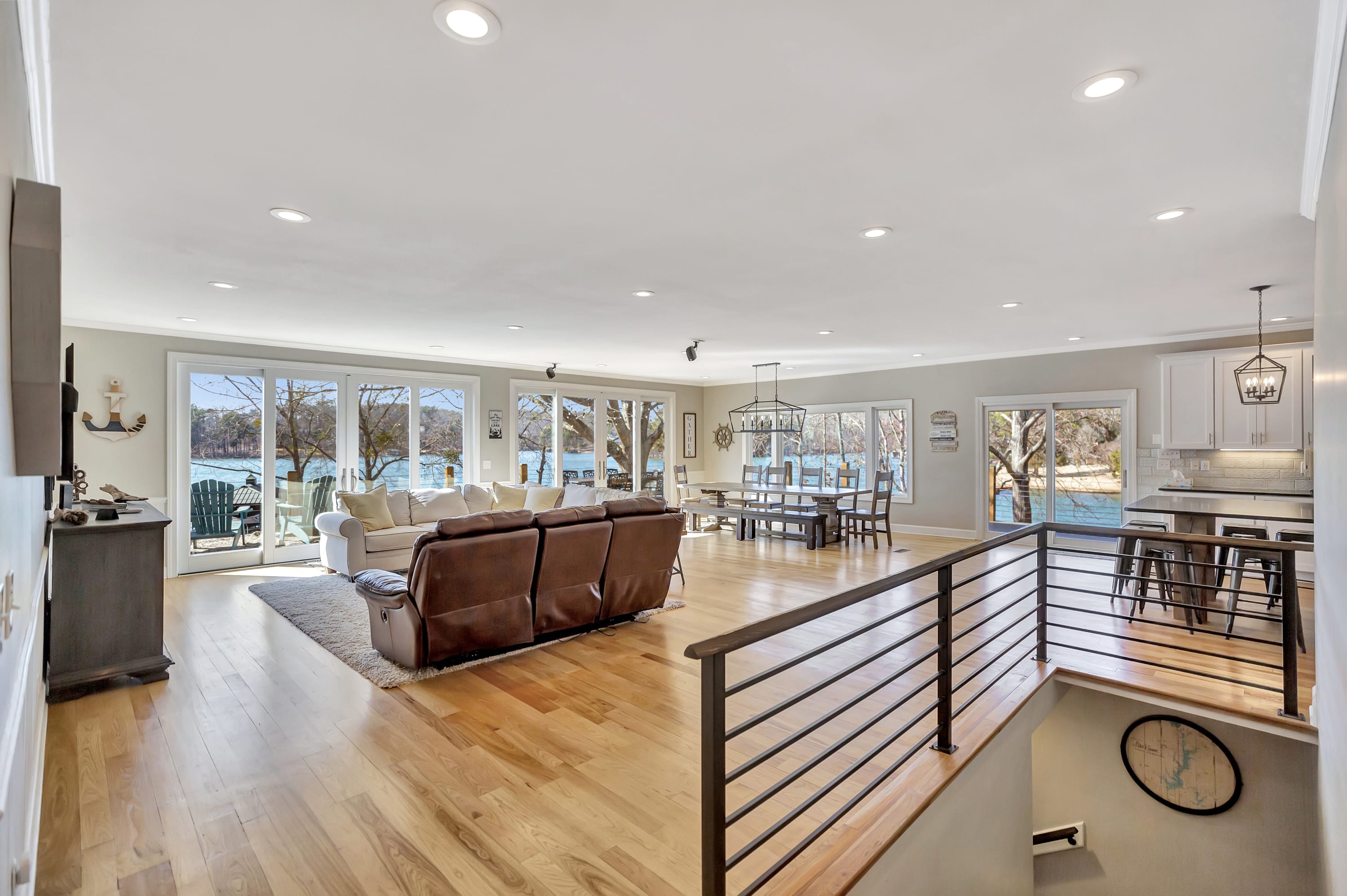 Sunset Ridge Lake Front Retreat 3