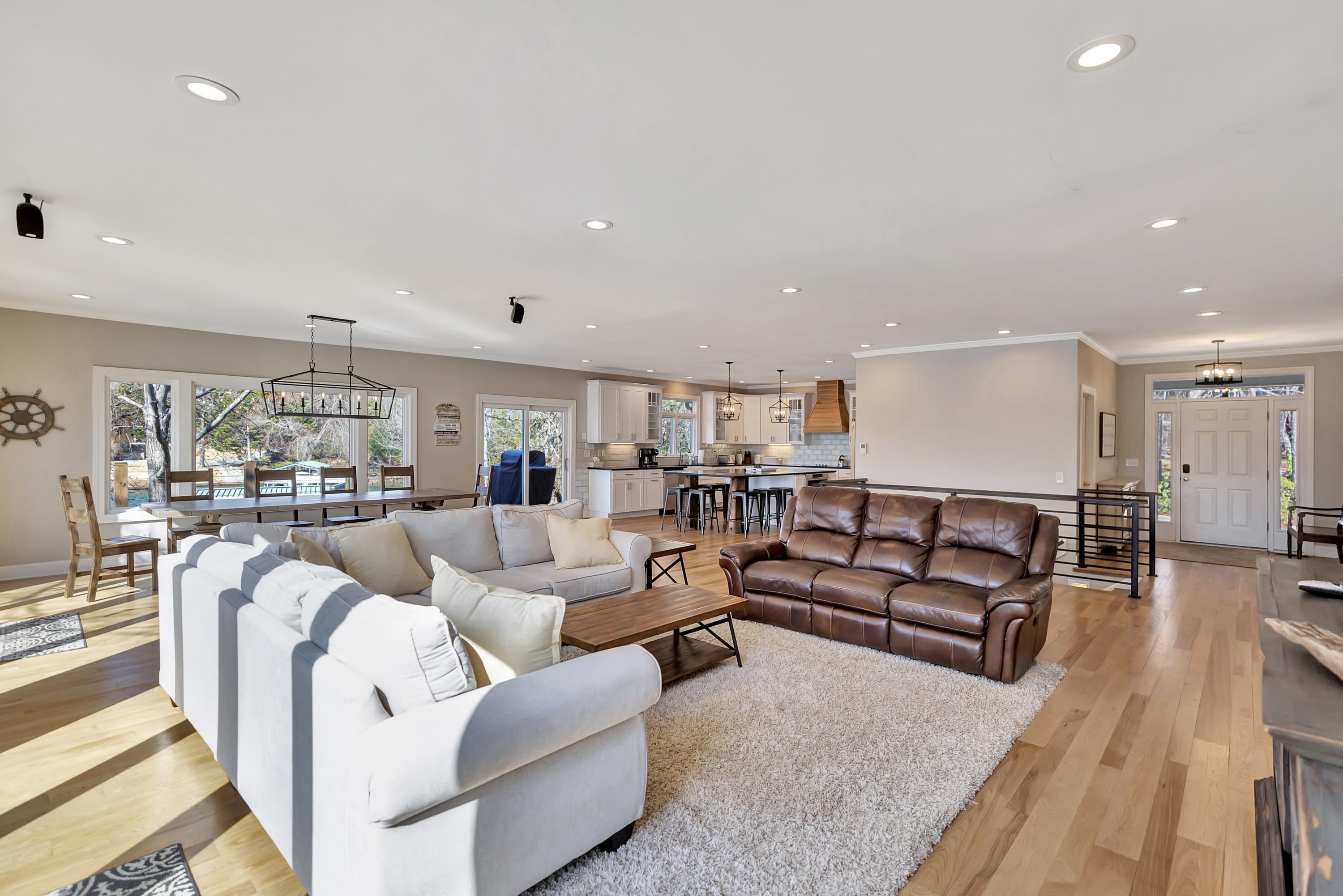 Sunset Ridge Lake Front Retreat 6