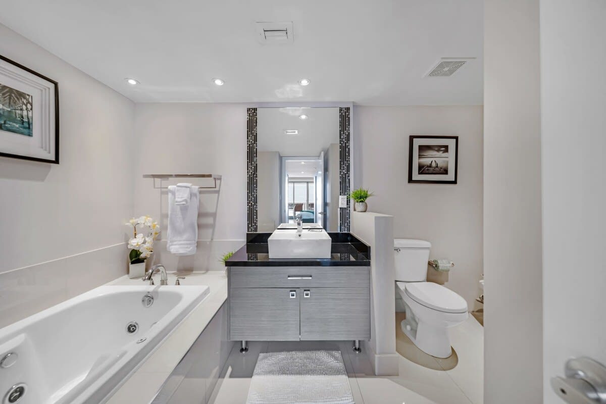 High Floor Bayview | Elevated Amenities | StayCozy