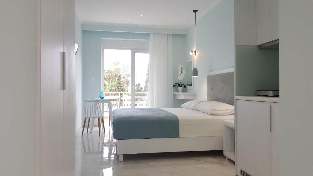 Mear Luxury Studio - Crete Garden Gem β Gialos, Palaiochora β vacation rental
