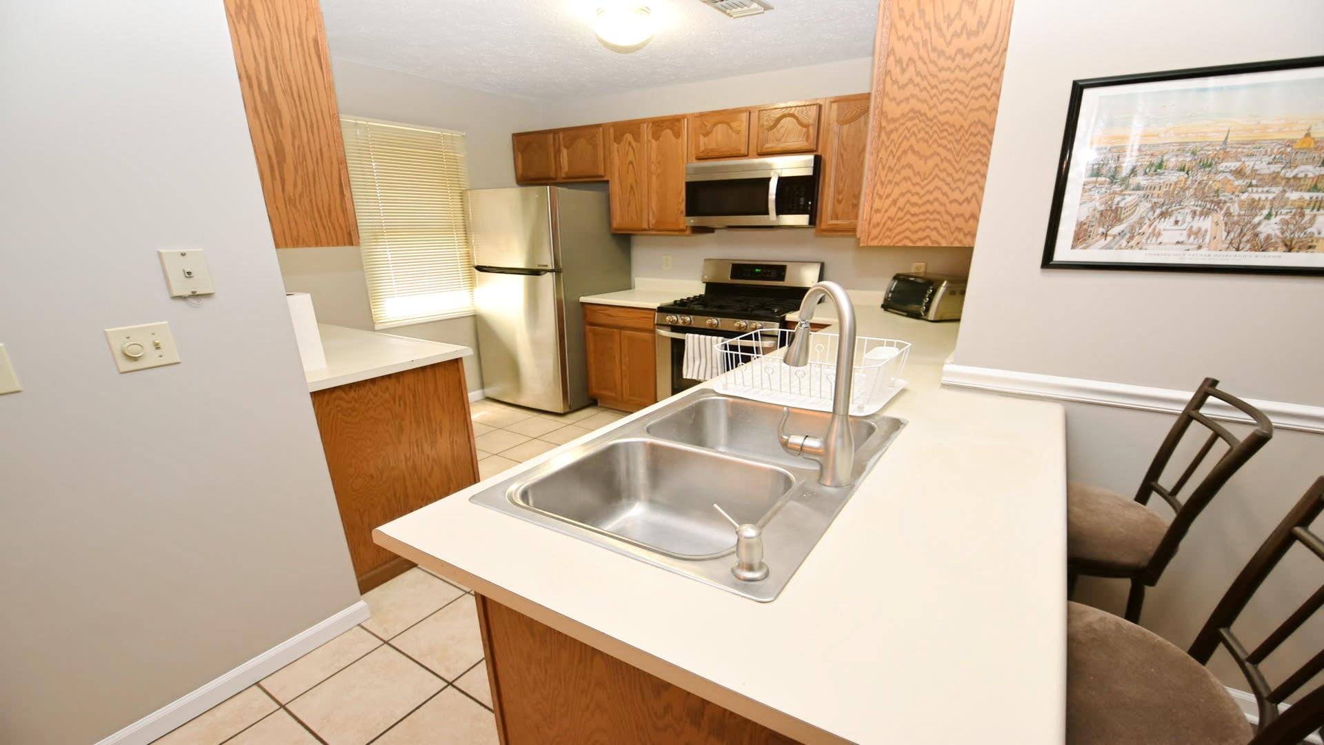 2 Br 2 b Condo at Unv of Notre Dame, Short and long term stays welcome! ND Football (A5) 6