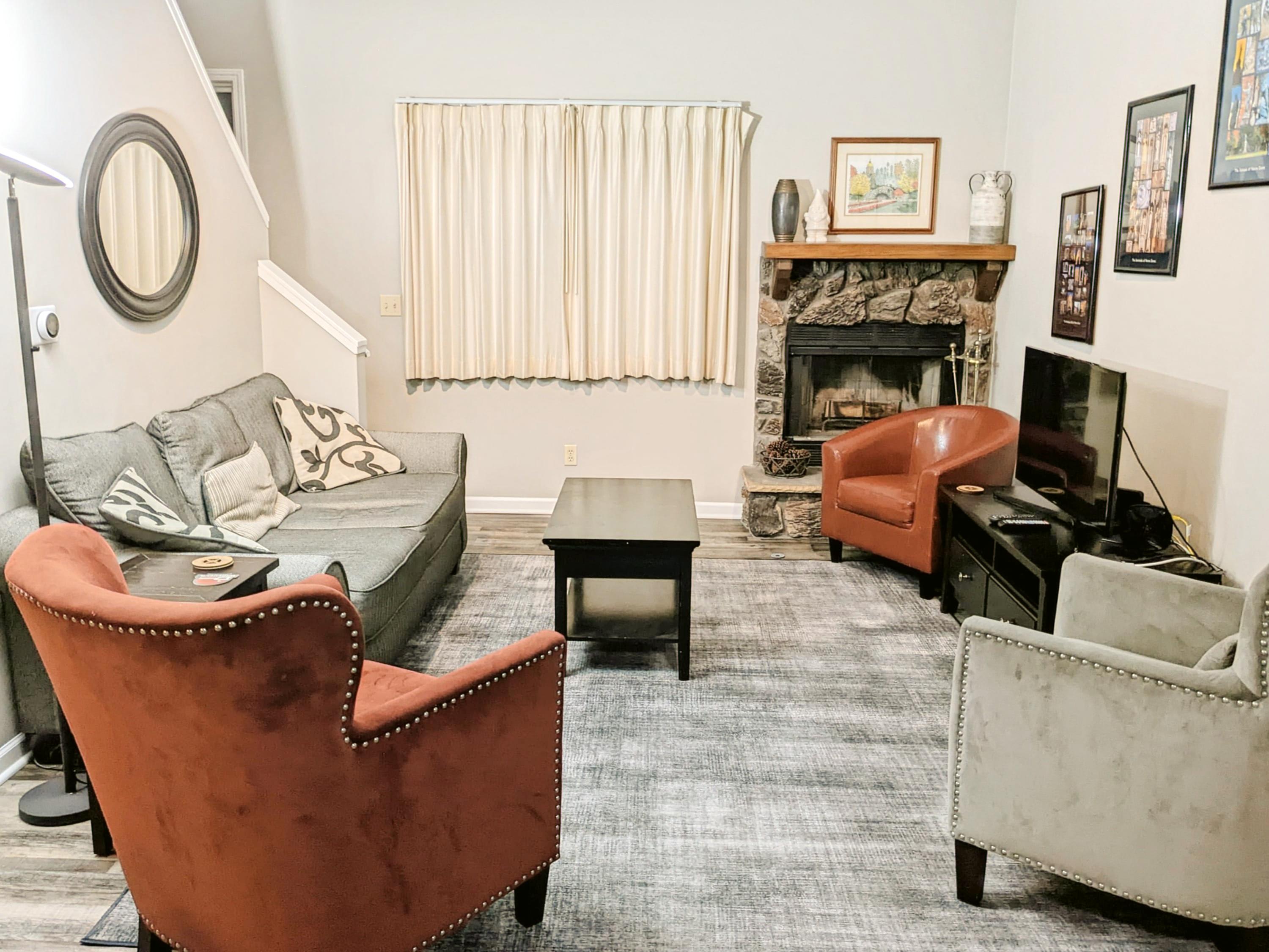 2 Br 2 b Condo at Unv of Notre Dame, Short and long term stays welcome! ND Football (A5) 3