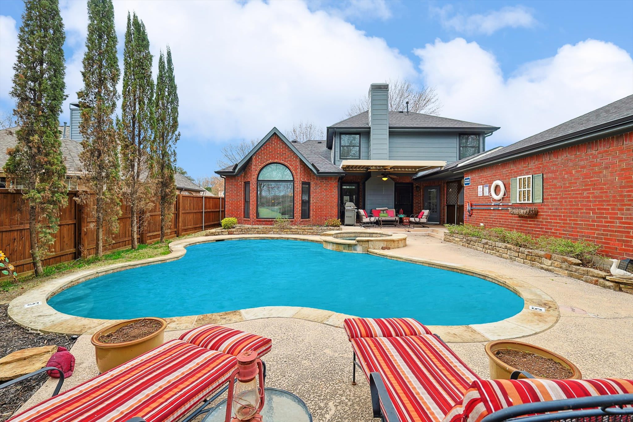 DFW Getaway - 4 Bedrooms, Pool Oasis, Media Room — Flower Mound, TX — vacation rental