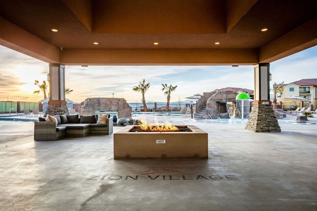 Zion Village Private Poolside Home - Foto 16