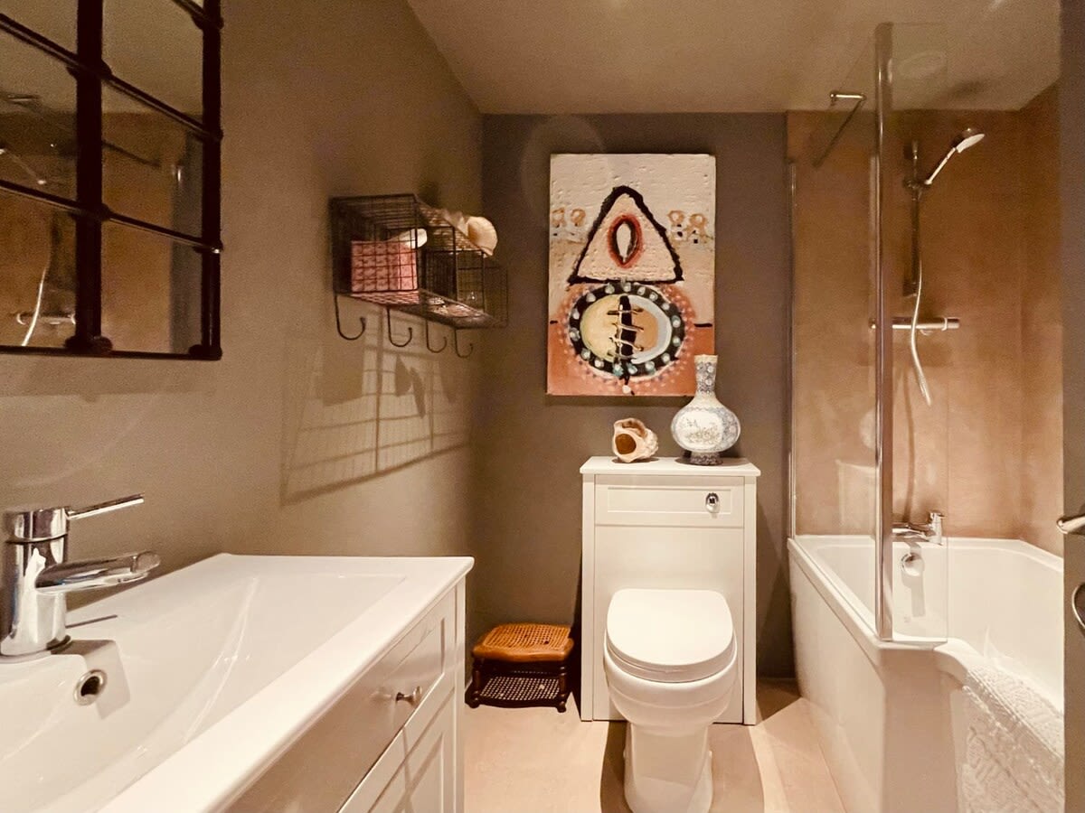 There are plenty of bathrooms so no one will be waiting their turn.