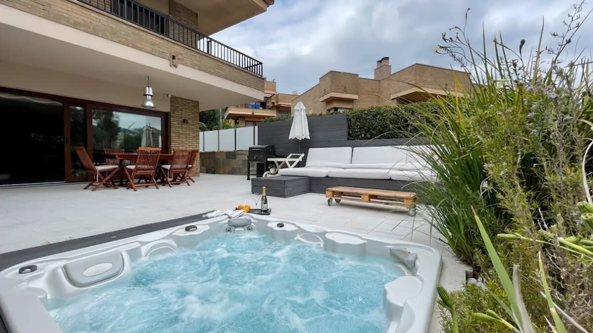 Residencial Bella Donna Lux House, Jacuzzi and private pool - Photo 1