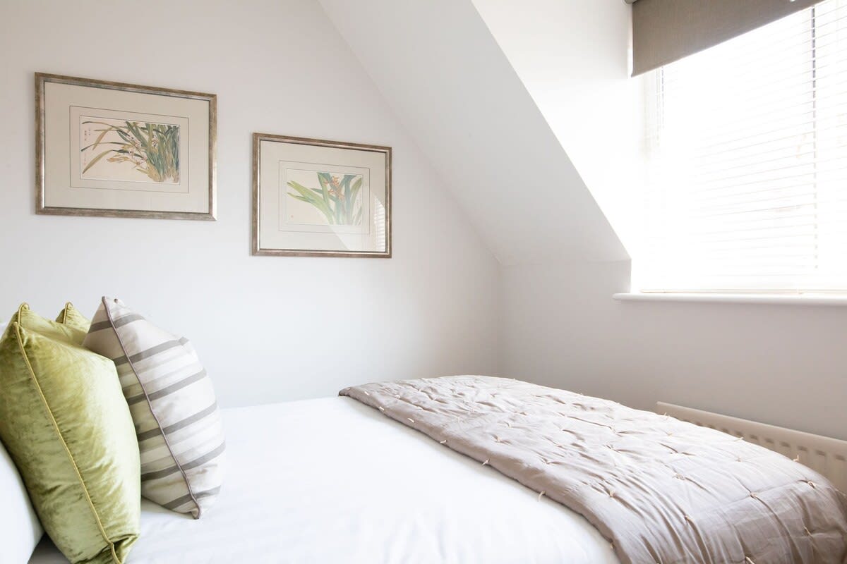 Cosy and comfy second king.