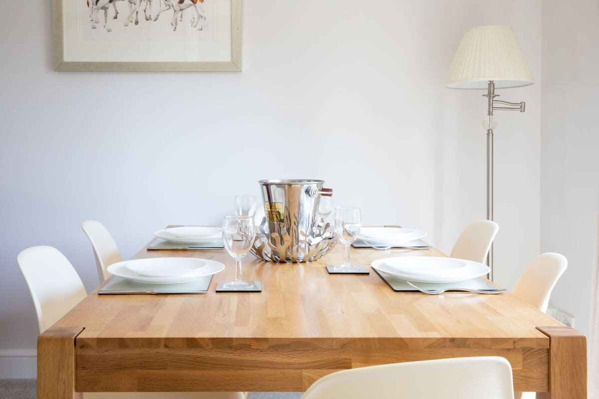 Should you choose to self cater, there are plenty of supermarkets within walking distance and ample space for dining.