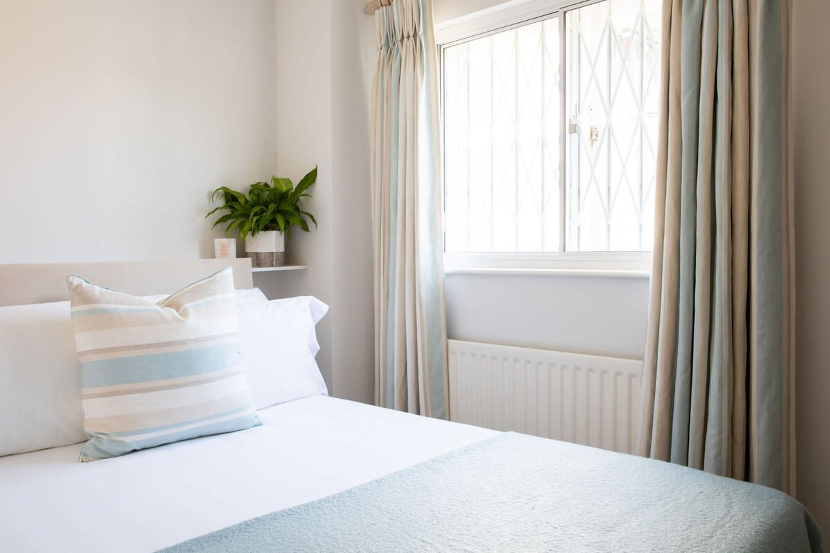 Although the house is central, the location is quiet, promising a good night's sleep.