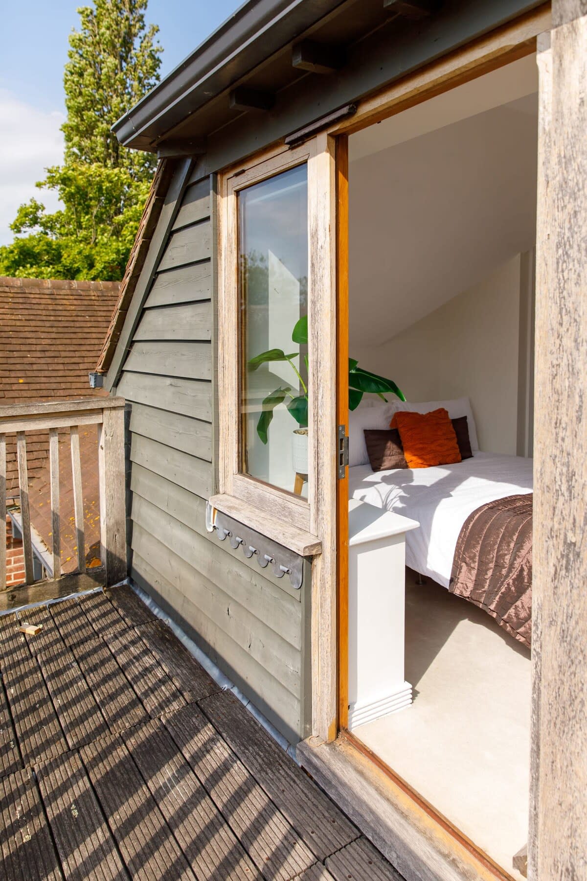 Open the balcony doors and let the morning sun filter in.