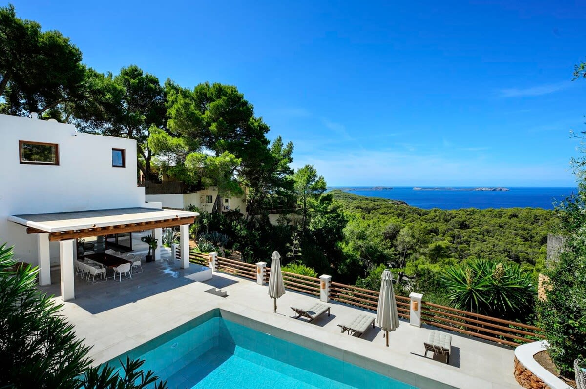 Sea La Vie - Stunning Sea and Jungle Views — Sant Antoni de Portmany, Illes Balears — vacation rental