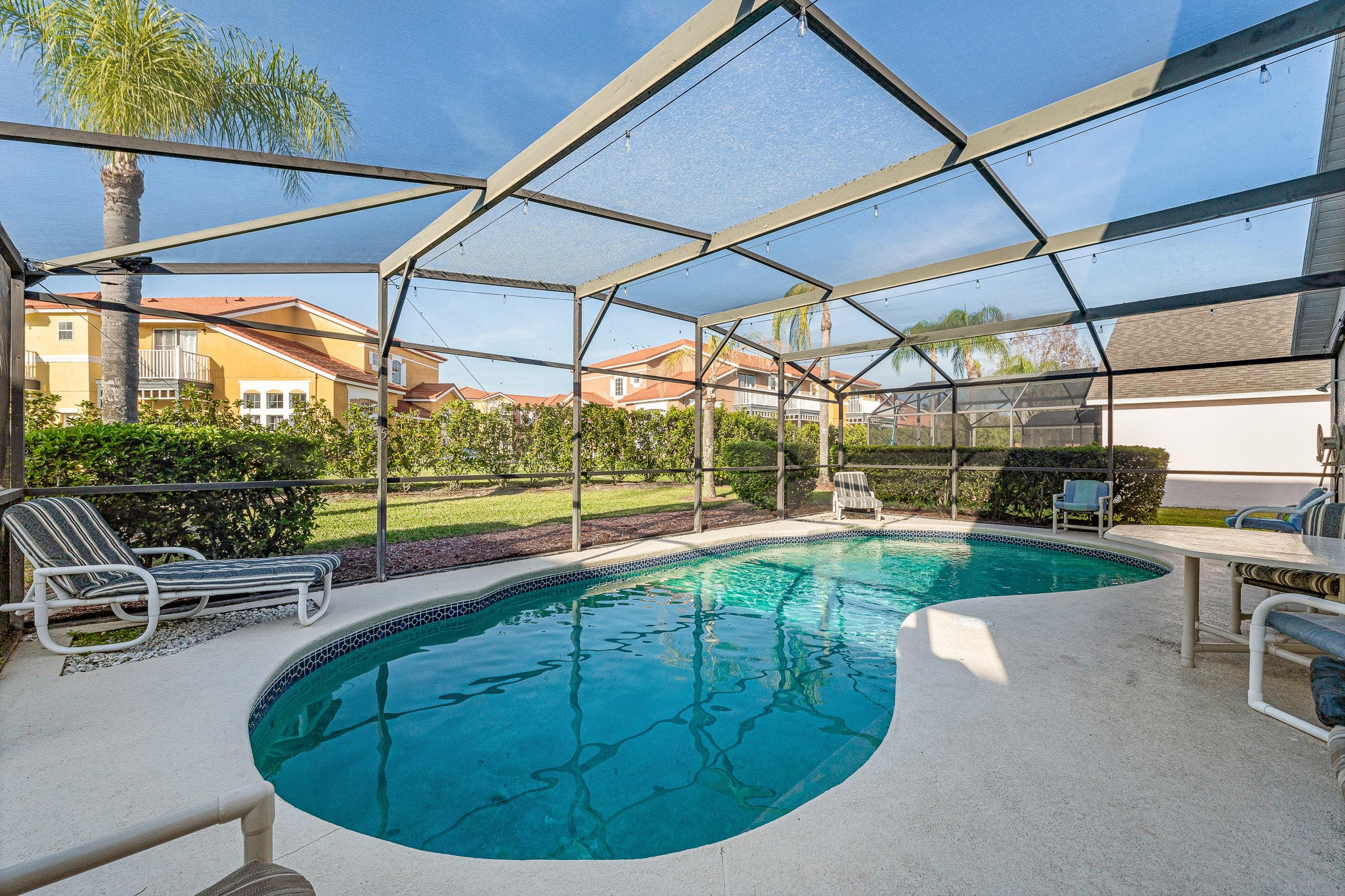 4BR w/ Heated Pool near Disney & Lake – Sleeps 10!