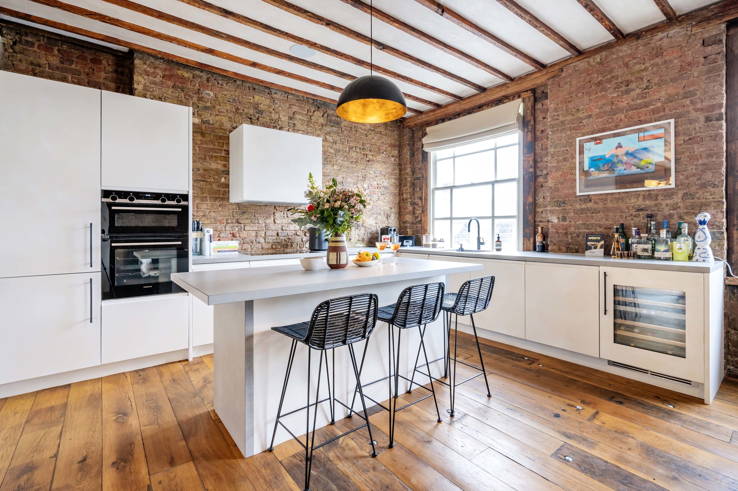 Earthly Opulence Notting Hill -by Out of Office Lifestyle — London, England — vacation rental